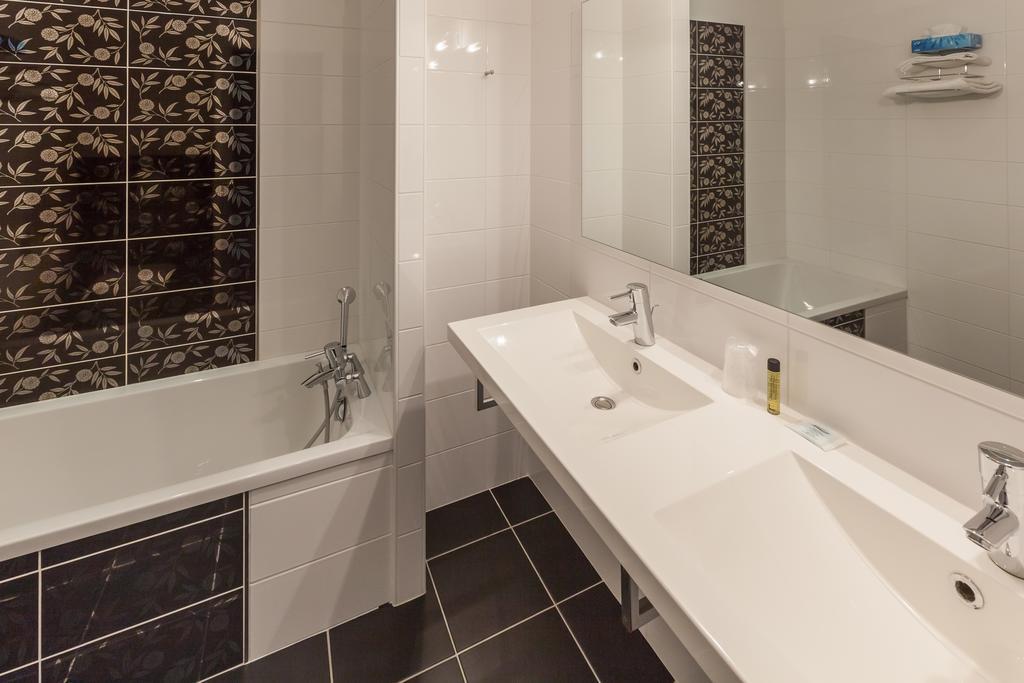Hotel Alienor 랑공 객실 사진