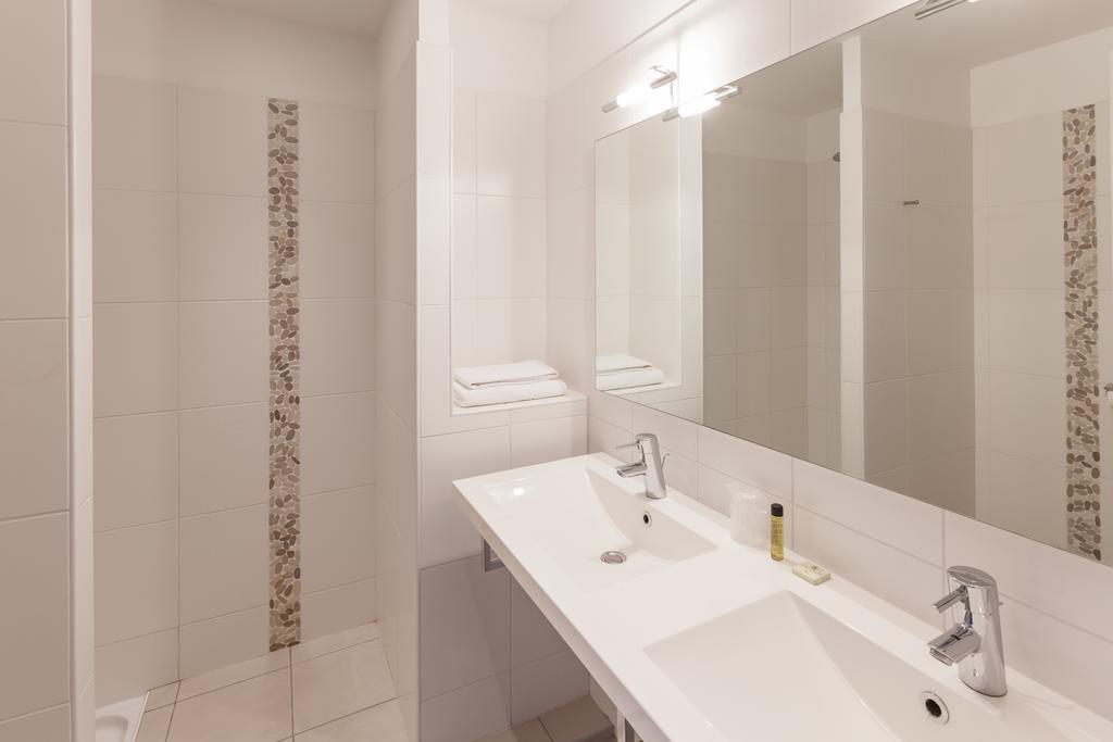 Hotel Alienor 랑공 객실 사진