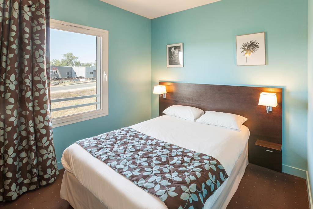 Hotel Alienor 랑공 객실 사진