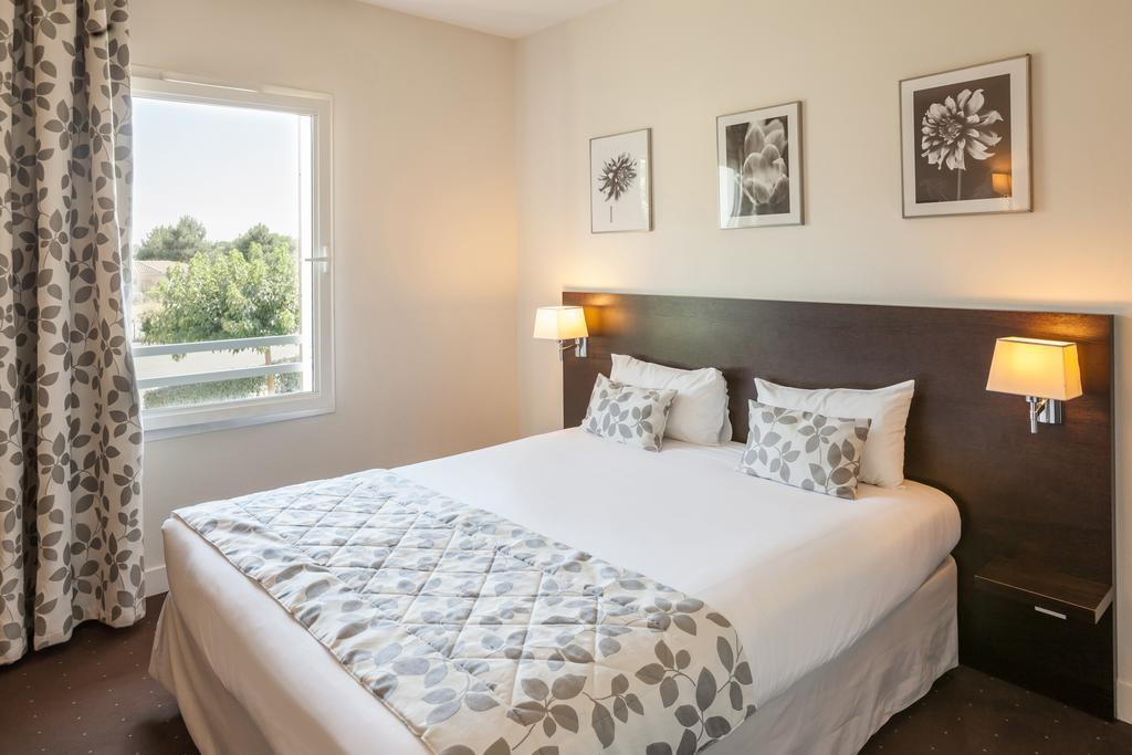 Hotel Alienor 랑공 외부 사진